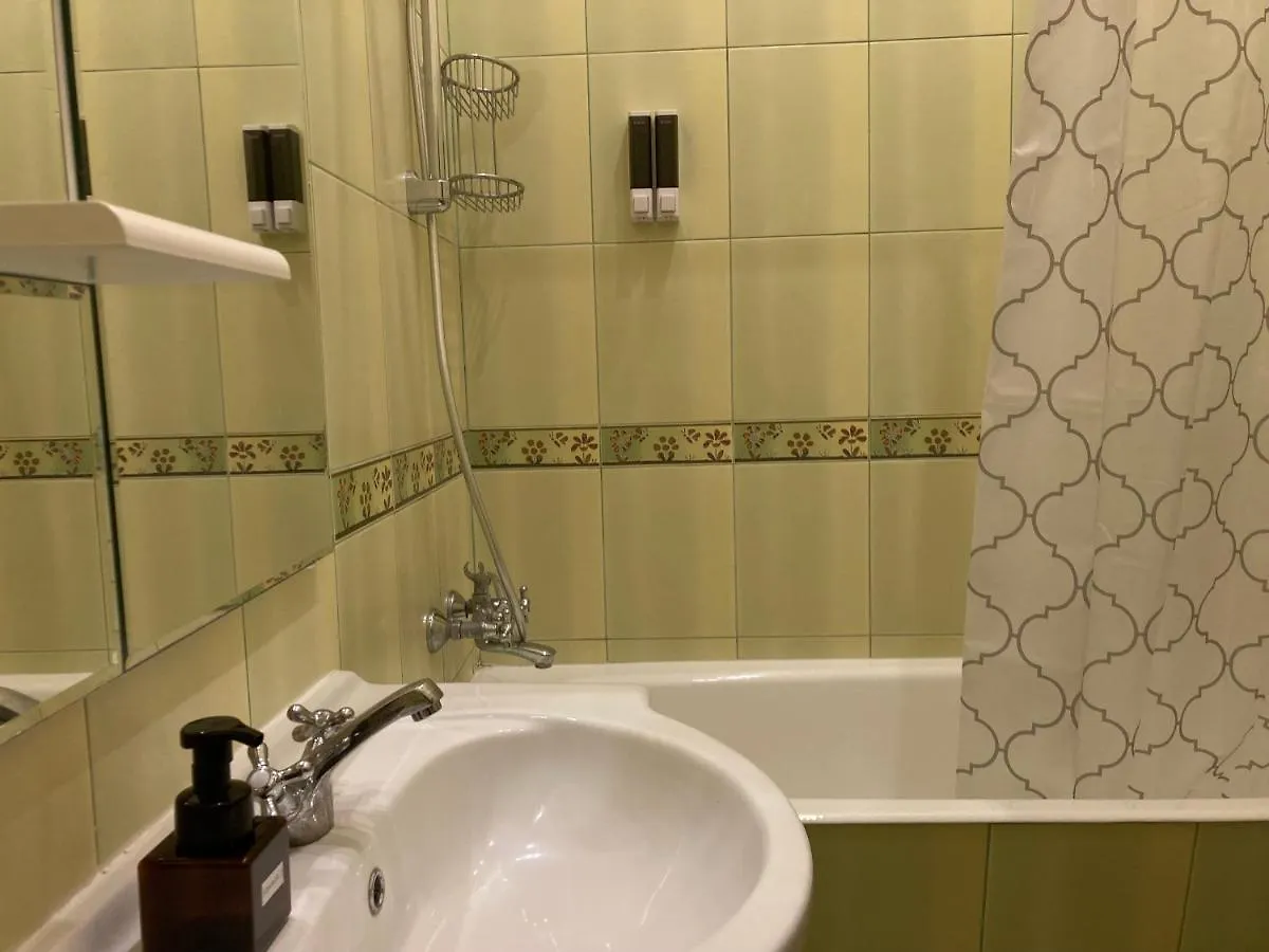 Sunflower B&B 3*, Kyiv